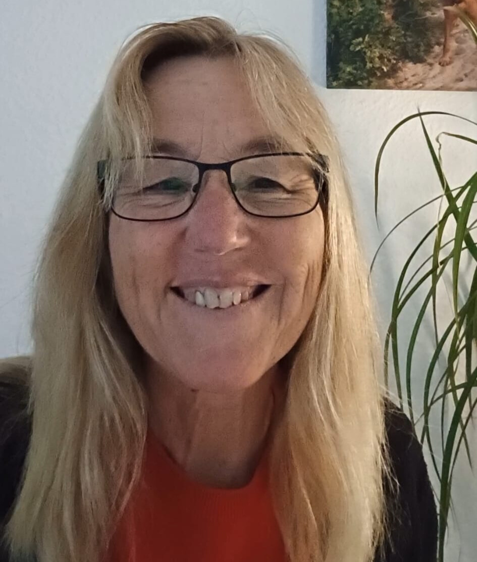 ed9b3508-d700-4a59-bcdf-9a055fbd127c